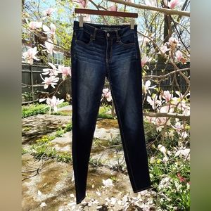 American Eagle Hi-Rise Jegging